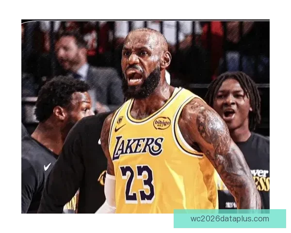 湖人NBA比分激战再掀高潮詹姆斯带队强势冲击季后赛席位 湖人NBA比分激战再掀高潮詹姆斯带队强势冲击季后赛席位